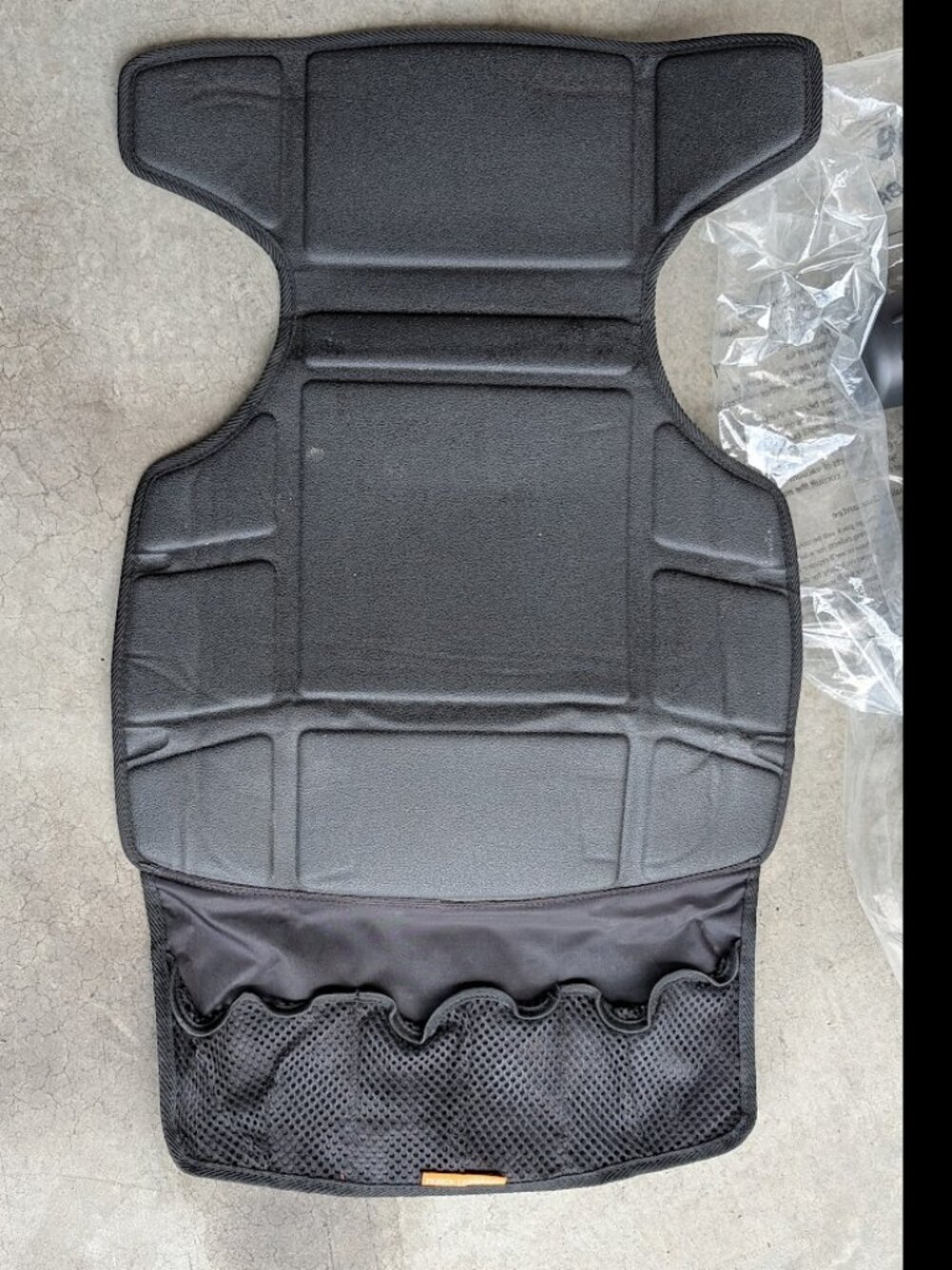 Peg Perego Viaggio Shuttle 120 Booster Seat plus Seat Protector - Picture 3 of 3